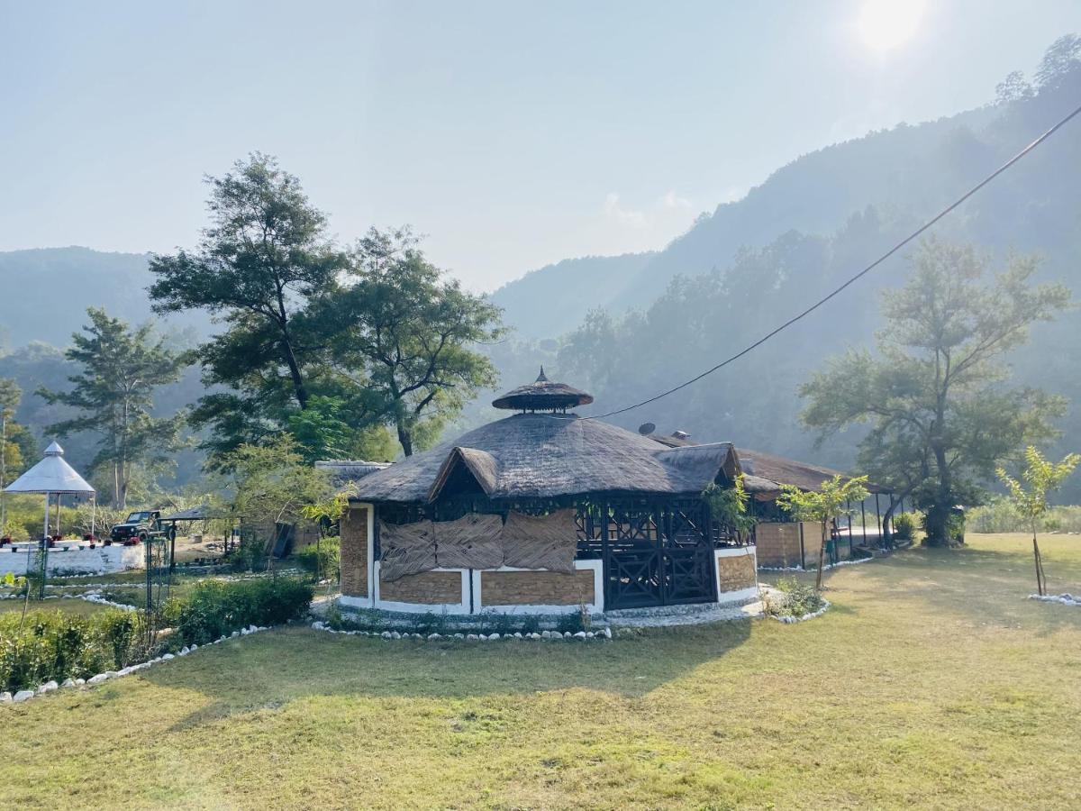 Aura Wildlife Camp And Resorts Marchula エクステリア 写真