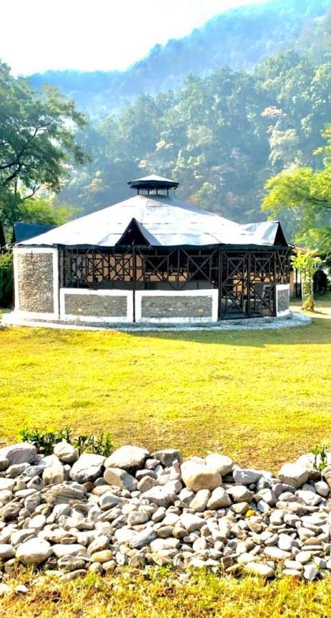 Aura Wildlife Camp And Resorts Marchula エクステリア 写真