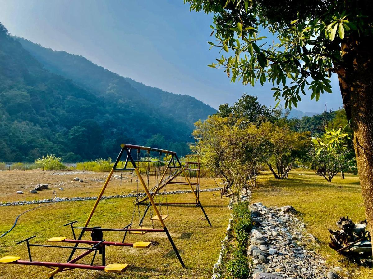 Aura Wildlife Camp And Resorts Marchula エクステリア 写真